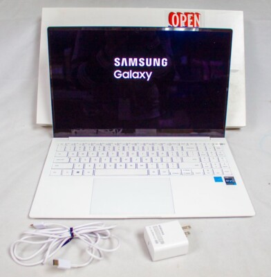 Samsung Galaxy Book2 Pro 15.6'' 512GB SSD, Intel Core i7 12th Gen., 4.70 GHz
