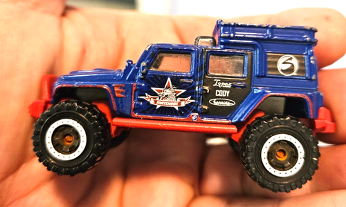 Jeep Wrangler Superlift 2011 Matchbox fundido a presión suelto realmente tenía un buen elevador - Imagen 3 de 5