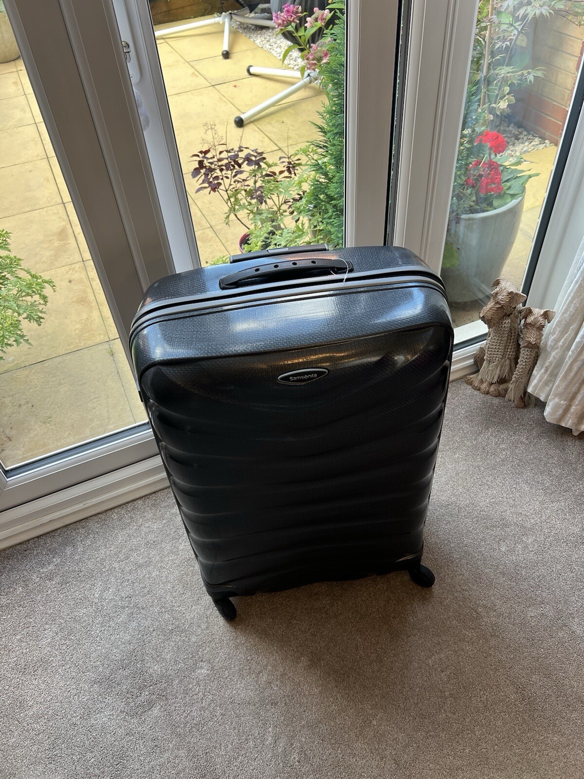 Samsonite Cosmolite Spinner 75 cm (grande), negro/gris oscuro (precio de venta sugerido por el fabricante 332 GBP)