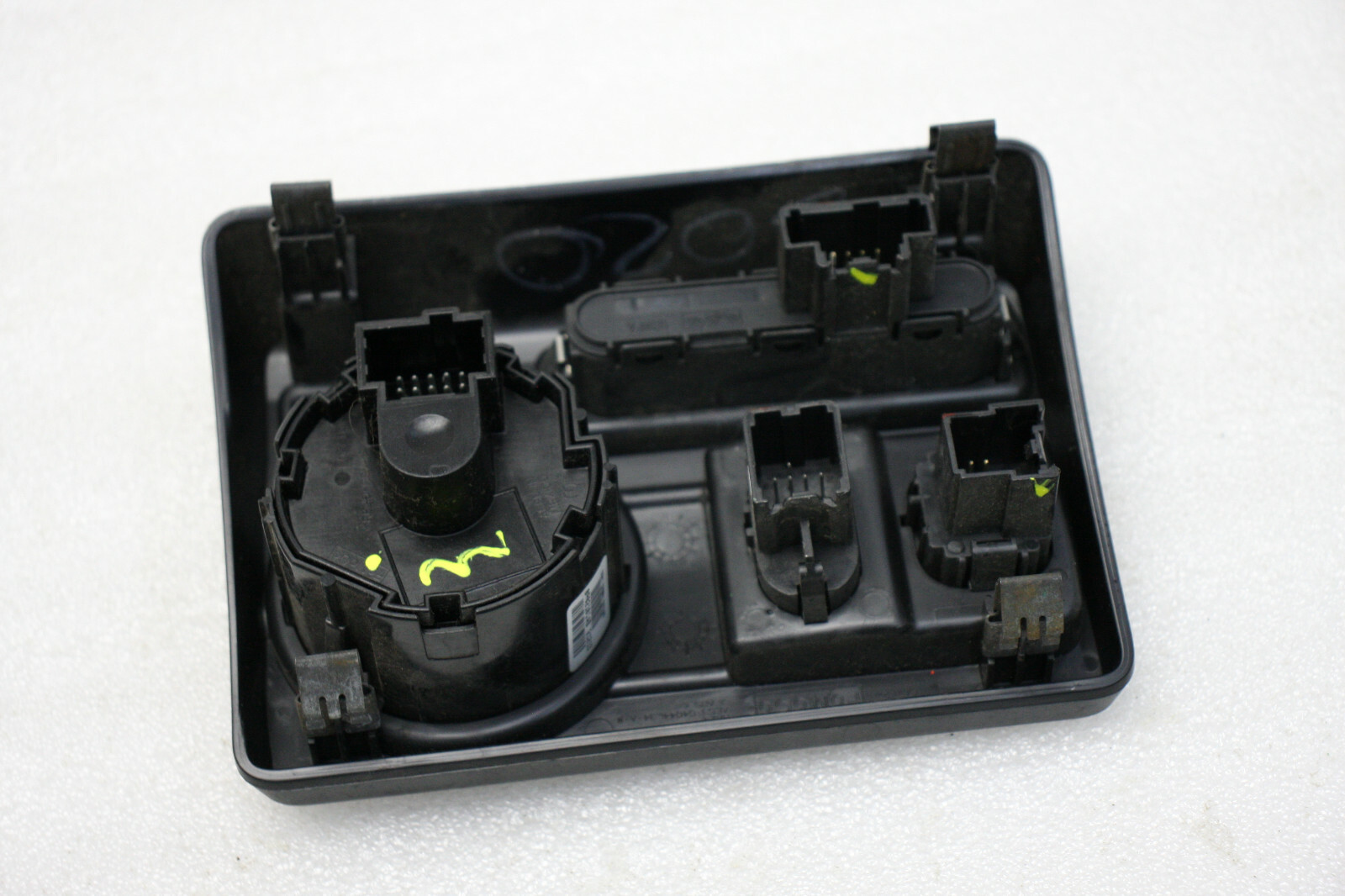 20092012 FORD FUSION HEADLIGHT DIMMER LIGHT TRUNK SWITCH CONTROL BEZEL