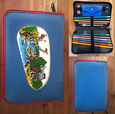 DDR Federmappe Federtasche Max und Moritz blau Vintage gef&uuml;llt F&uuml;ller Bleistift