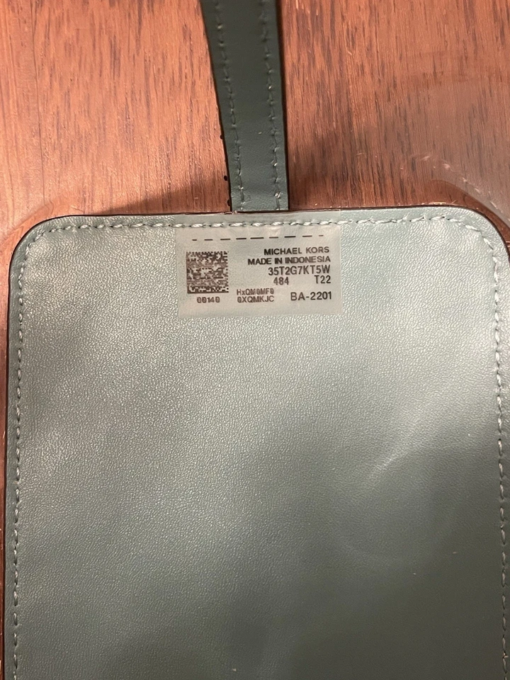 Michael Kors Kimber 2 in 1 Vinyl and Straw Convertible Bag - Bild 3 von 4