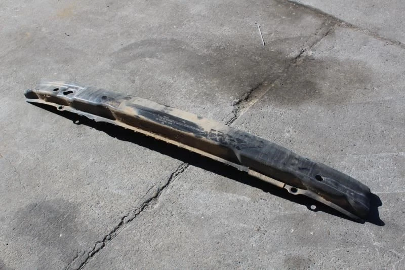 2007 BMW 550i E60 REAR BUMPER REINFORCEMENT REBAR BEAM 5112 7050405 Foto 3 de 4