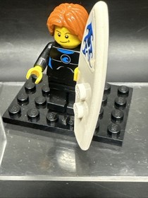 LEGO City Coast Guard Surfer Minifigure cty0407 60011 W/ Surfboard