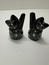Vintage Pair Of Black Thai Lacquerware Maneki Neko Cats H 2.5”