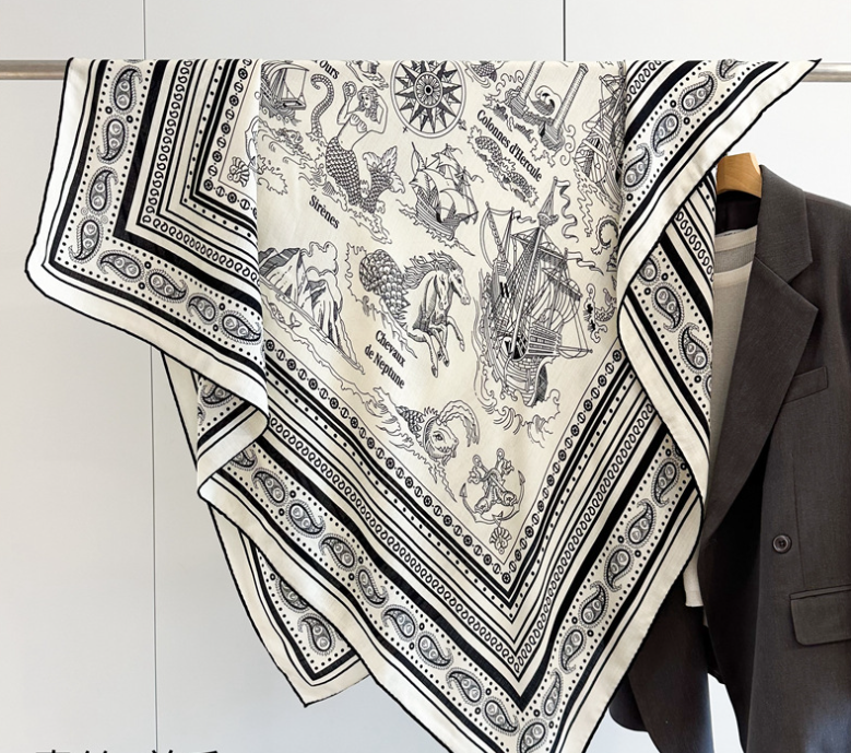 70% Cashmere 30% Silk Double Face Cashew Print Shawl Wrap Scarf 135x135cm