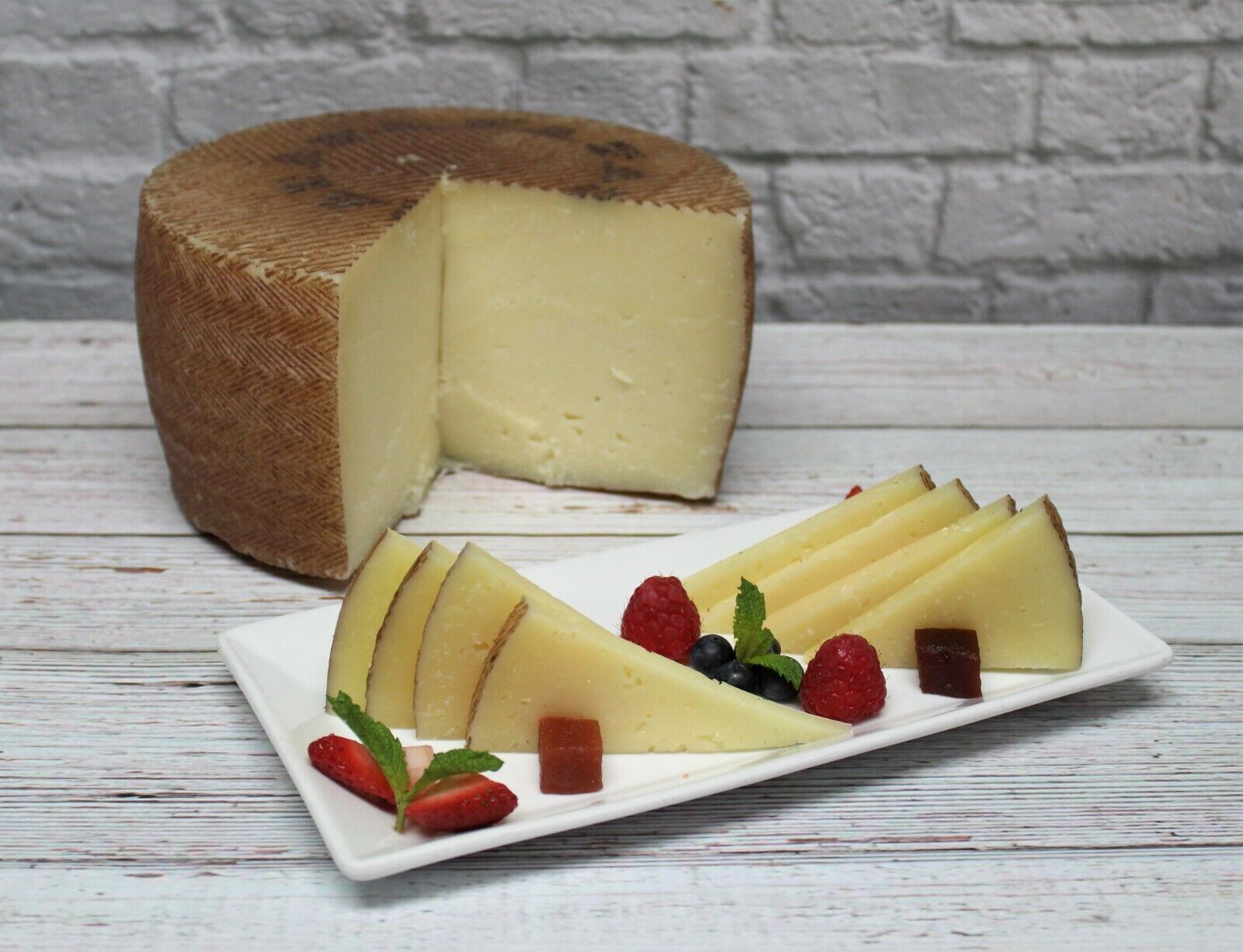 Manchego Cheese 6 months Queso meses NEW限定品 lb 送料込