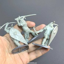 3 PCS Hero Figure For Dungeons  Dragon D D Toy Marvelous Miniatures gift K13