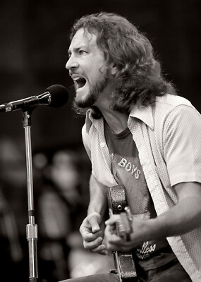 EDDIE VEDDER 8X10 GLOSSY PHOTO PICTURE IMAGE #2 | eBay
