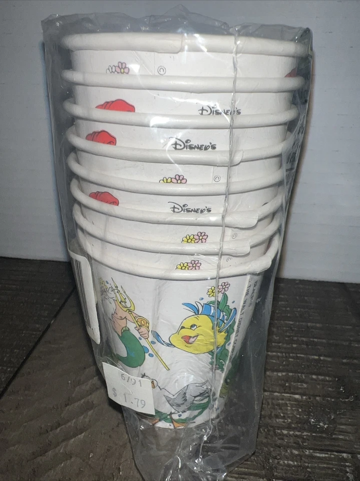 Paquete de 8 tazas de papel vintage de Disney La Pequeña Mermiada fiesta suministros nuevo en paquete Foto 3 de 4