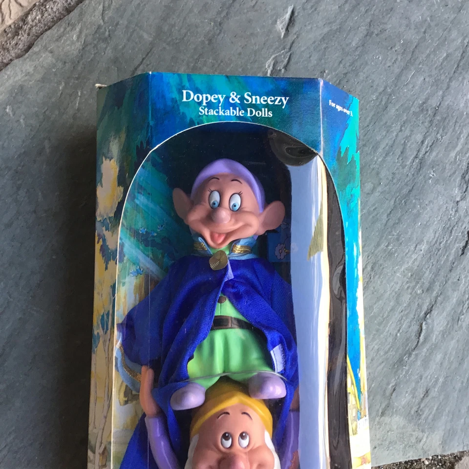 NIP Vintage Walt Disney Snow White And The Seven Dwarfs Dopey & Sneezy  - Image 3 of 4