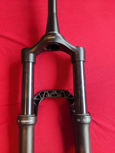 Rockshox 35 Boost 29" 1.8" Taper 140mm 44mm Offset Coil E Bike Forks NEW - Picture 5 of 13