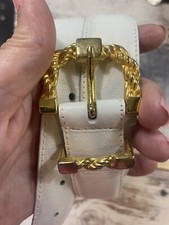 Amanda Smith beige belt Size medium genuine leather 33-36 Gold Toned Buckle