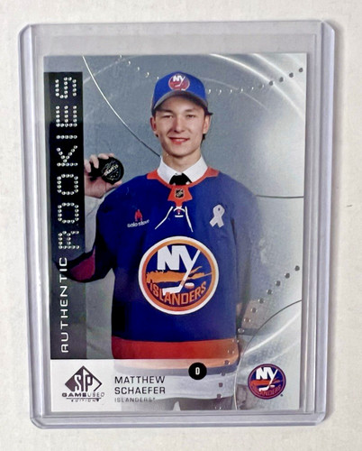 Matthew Schaefer #AR-MS 2025 SP Game Used Authentic Rookies card
