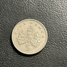 1990 Great Britain Five5 Pence  Queen Elizabeth Coin C62