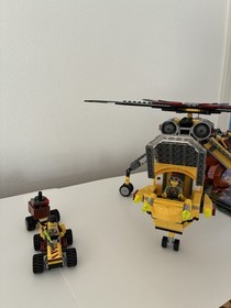 LEGO Dino: T-Rex Hunter - 5886 w Manuals + minifigures. 99% complete