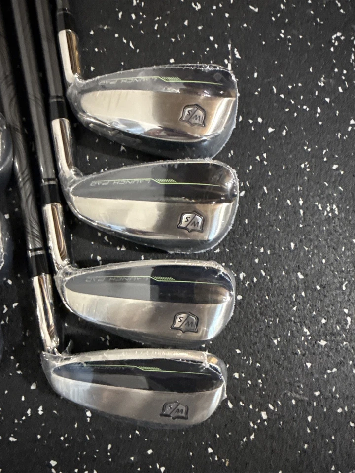 NEW! Wilson Launch Pad 2 LP Iron Set 5-PW, GW Evenflow 65g Regular RH 7340 - Image 3 of 4