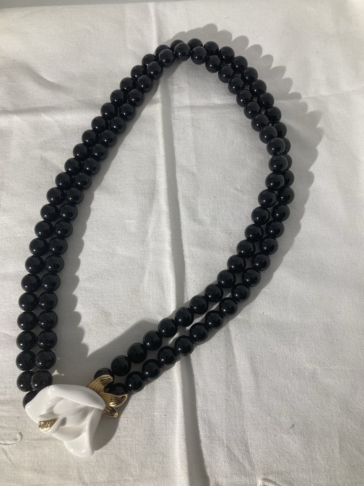 VTG Kenneth Jay Lane Avon Black Lucite Bead Neckl… - image 3