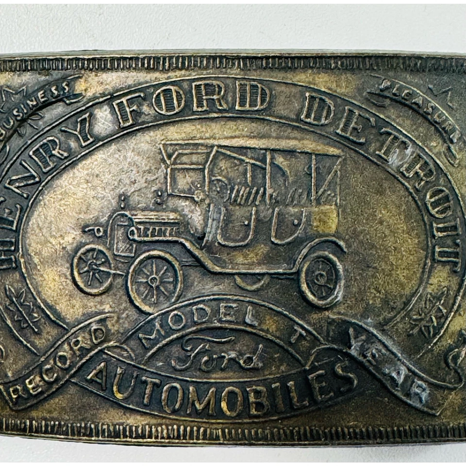 Hebilla de cinturón vintage de latón Henry Ford Automobiles modelo T única excelente estado Foto 2 de 4