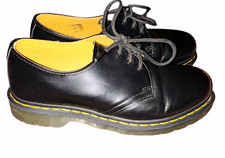 Dr. Martens AirWair Men s Black Leather Oxford Lace-Up US 9.5 M Round Toe