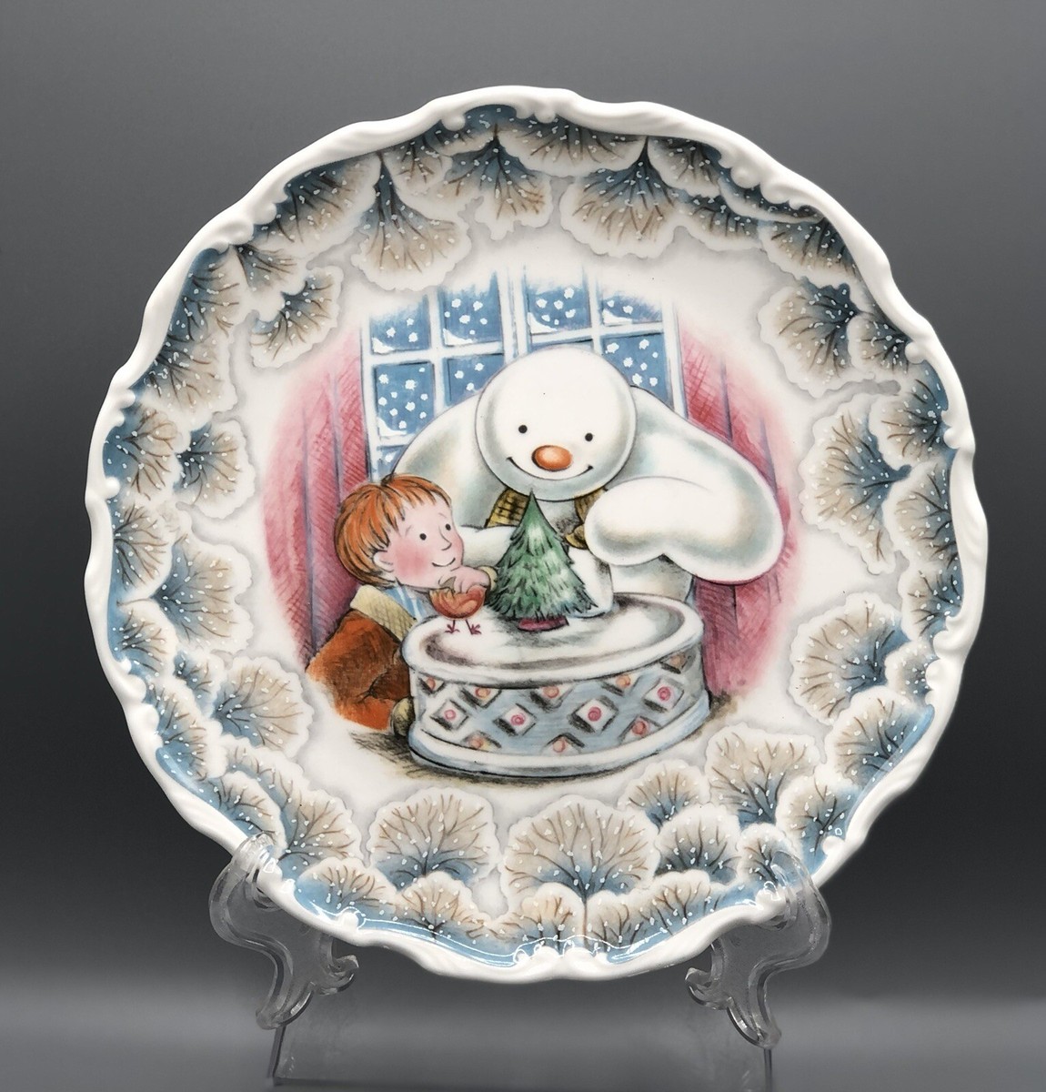 1985 Royal Doulton ” Snowman Christmas Cake”” Gift Collection