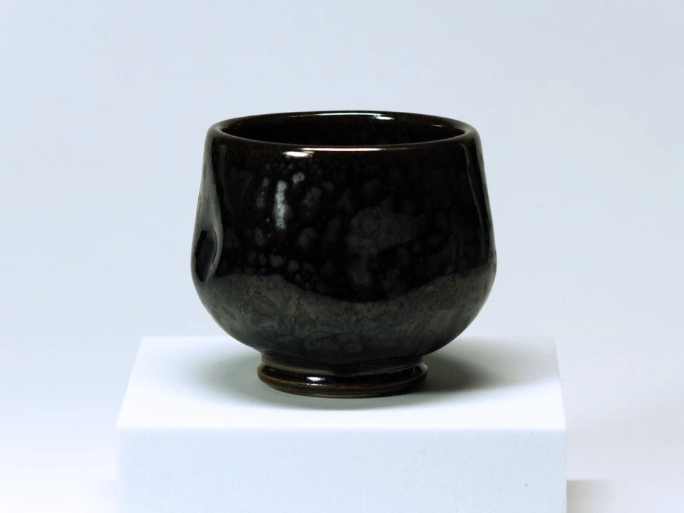 Ishigaki Glass-Fused Pottery Guinomi Sake Cup Kaneko Kyōu Signed w/Box Japan - Image 2 of 4