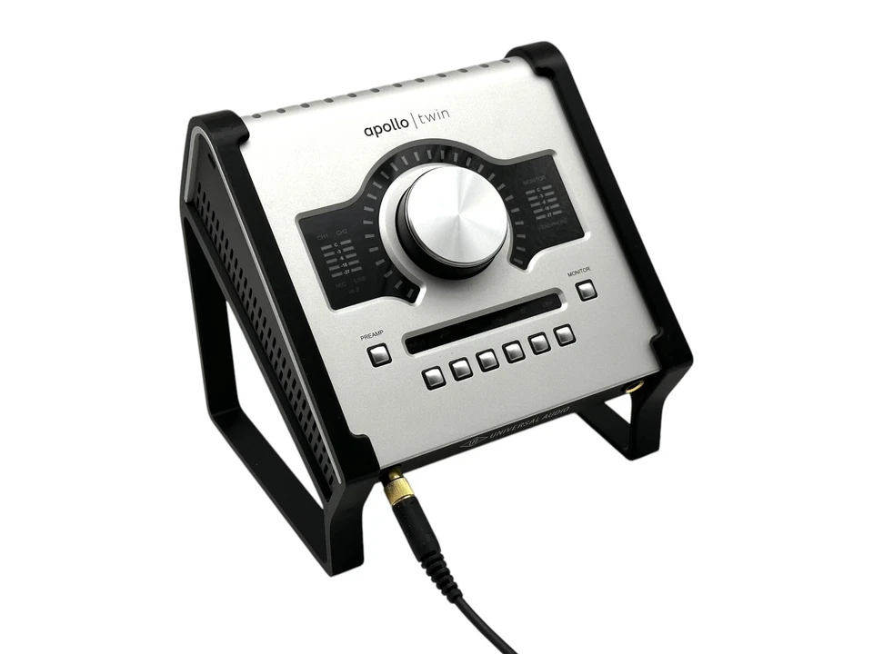 Stand for UAD Apollo Twin X Duo / Quad / X4 30° Angled Riser Stand - Raised 30mm - Image 4 of 4