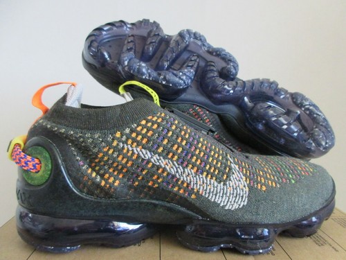 green and grey vapormax