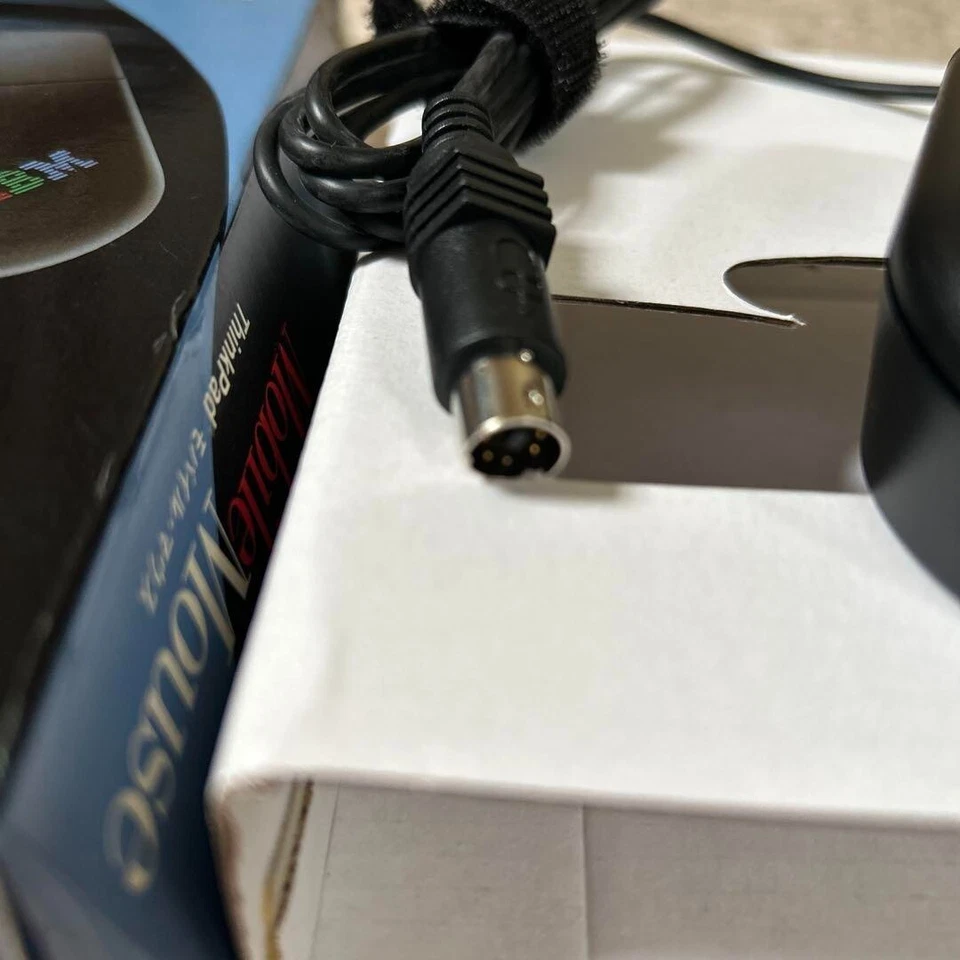 28L3671 Open Box IBM ThinkPad Mobile Mouse PS/2 Black from Japan - Image 2 of 4