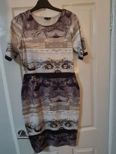 RIver island pattern dress uk14 