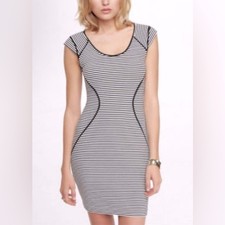 Express White Black Striped Cap Sleeve Bodycon Sheath Dress Size 4 NWT
