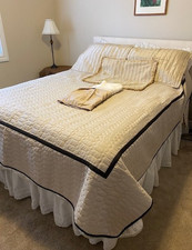 Bedding Set 5 piece Queen Quilt Comforter, 3 Shams  Bed Skirt Chic Home