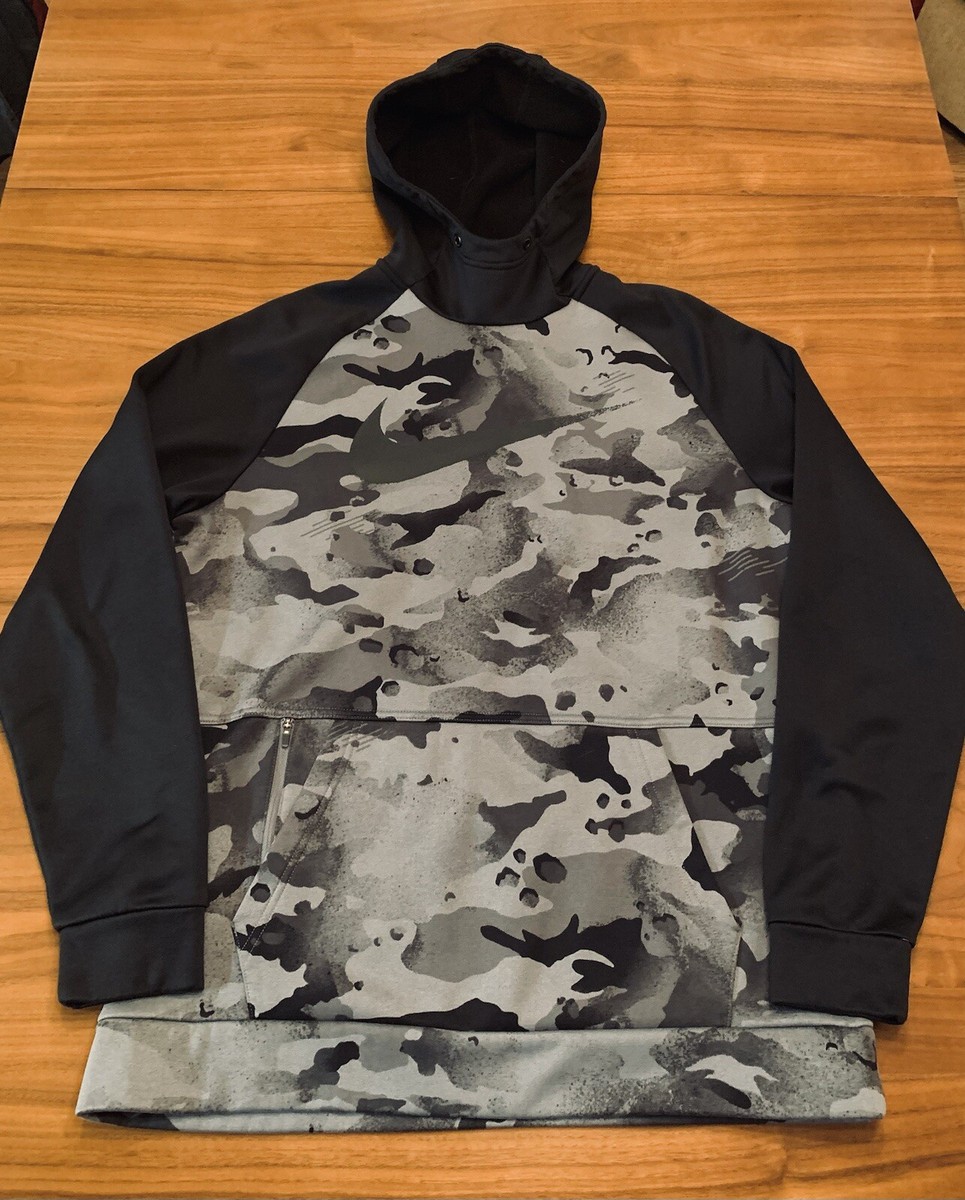 nike therma camo training hoodie