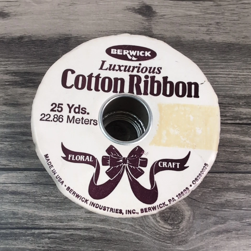 Vintage Berwick Christmas Memories Luxurious Cotton Ribbon 25 Yds. Teddy Bear - Image 2 of 4