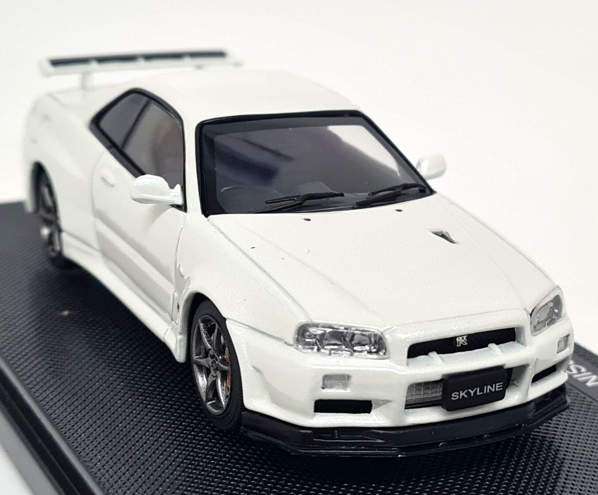 Ebbro 1/43 Nissan Skyline GT-R R34 V Spec II White Diecast Scale