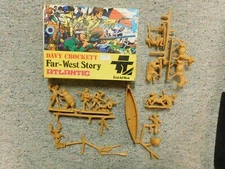 Atlantic of Italy 1/32 Box#  1205 Davy Crockett Lot 2
