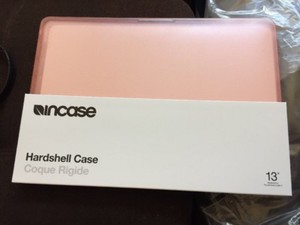 incase macbook pro 13 case
