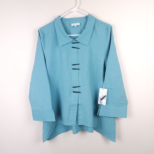 Habitat Top Womens Medium Sea Glass Chopstick Button Up Collared Rayon Polyester