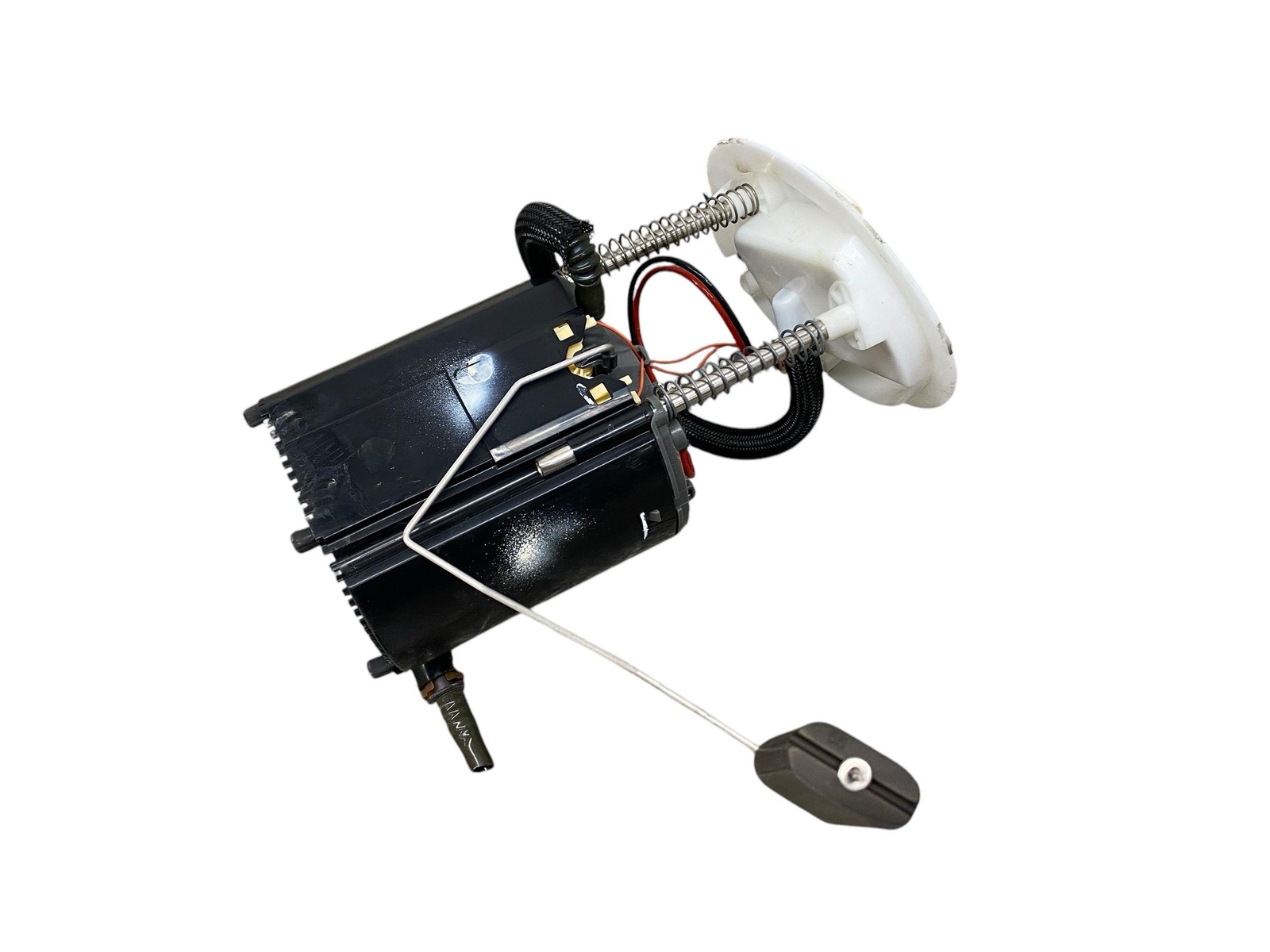 2019 MASERATI LEVANTE TANK MOUNTED FUEL PUMP & LEVEL SENDING UNIT 75K 670035006