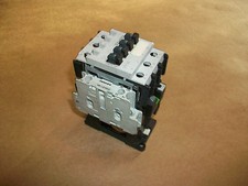 Siemens Contactor 3TF33    24VDC COIL  