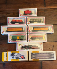 Bachman HO Scale Train Lot 10 Engine, Box Cars, Power Pack Track Excellent