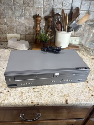 Magnavox Combo MWD2206A DVD/VHS Player VCR Recorder No Remote Parts Only