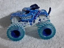 Spin Master Monster Jam Fire & Ice Mutt Dalmatian Truck 1:64 Loose 