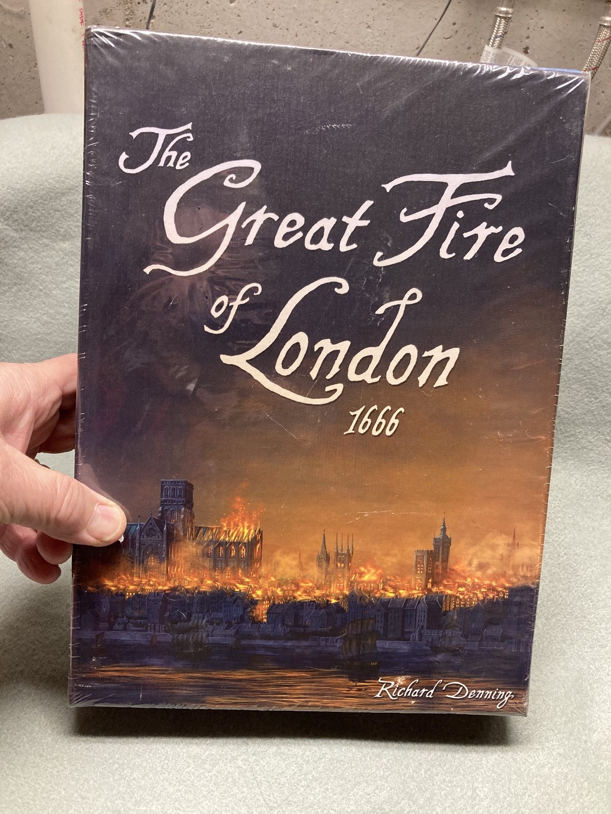 (a105)  The Great Fire of London 1666 - sealed board game