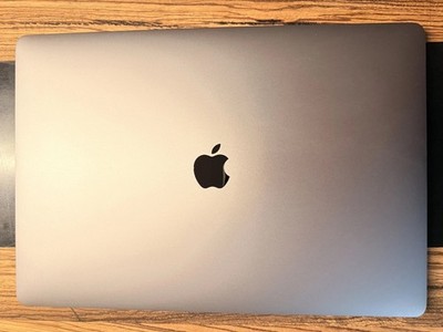 MacBook Pro 16 2019 I9 2 3GHz 64GB RAM 2TB SSD