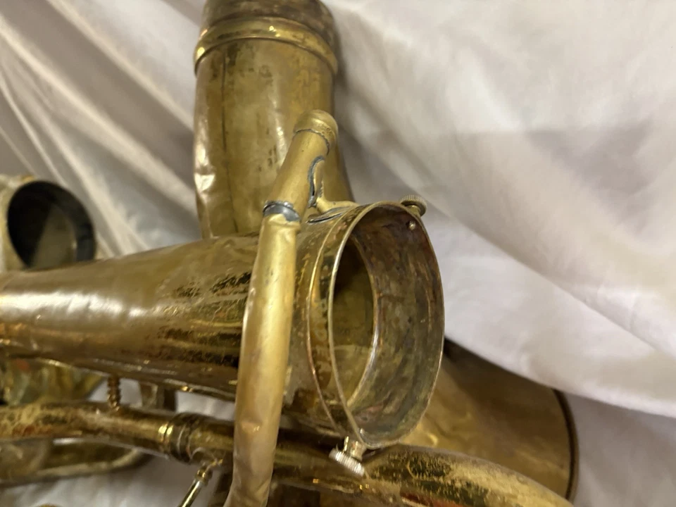 CUERNOS DE BARÍTONO VINTAGE REYNOLDS Y DESCONOCIDOS - ¡LOTE DE 2 para piezas! Sin estuche Foto 2 de 4