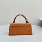 Foto 5 di 9