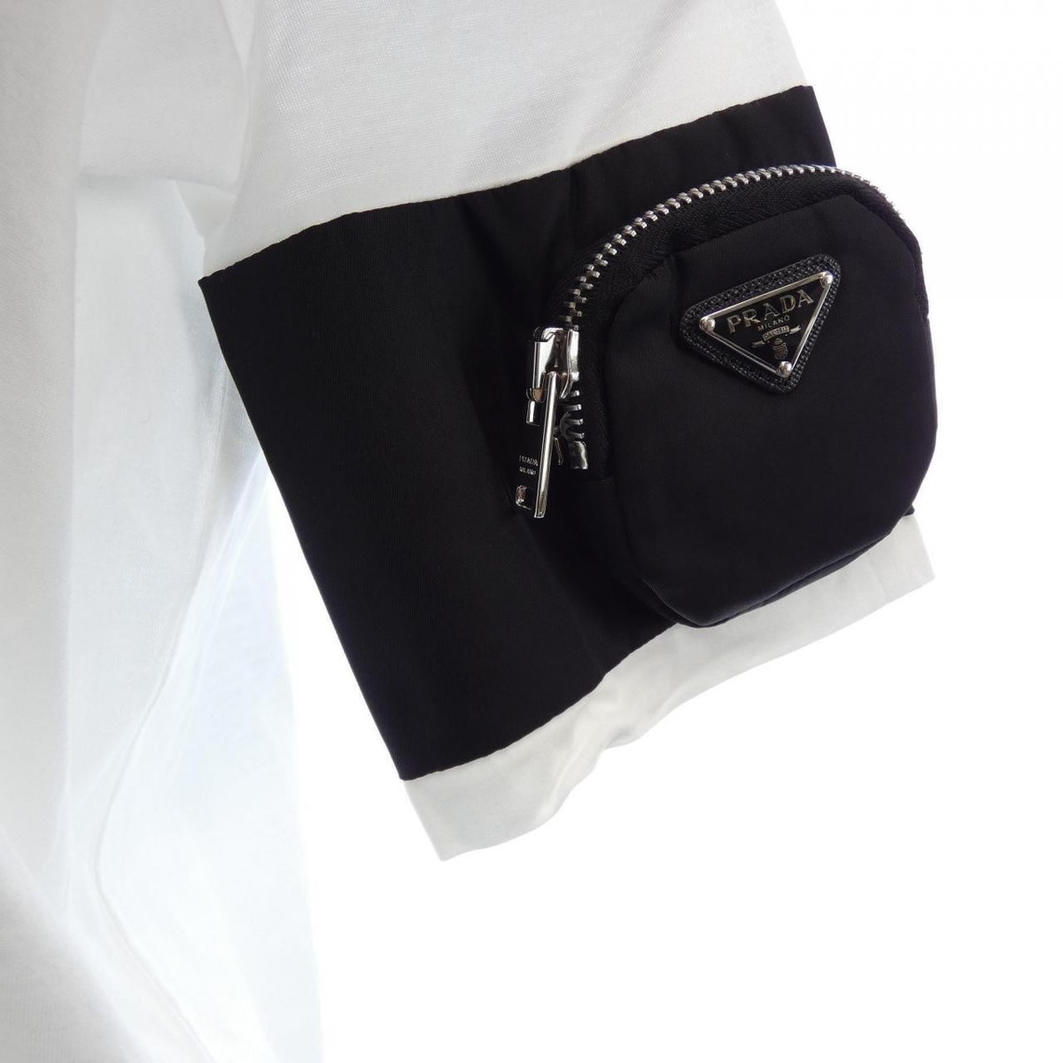 プラダ PRADA トライアングルロゴ 135683 S202 1XBH Tシャツ Authentic PRADA Triangle Logo T-Shirt 135683 S202 1XBH #230-000