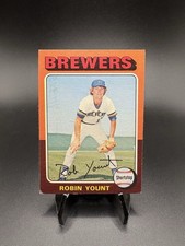 Robin Yount 1975 Topps Milwaukee Brewers Rookie RC Card #223 *CENTERED*. rookie card picture