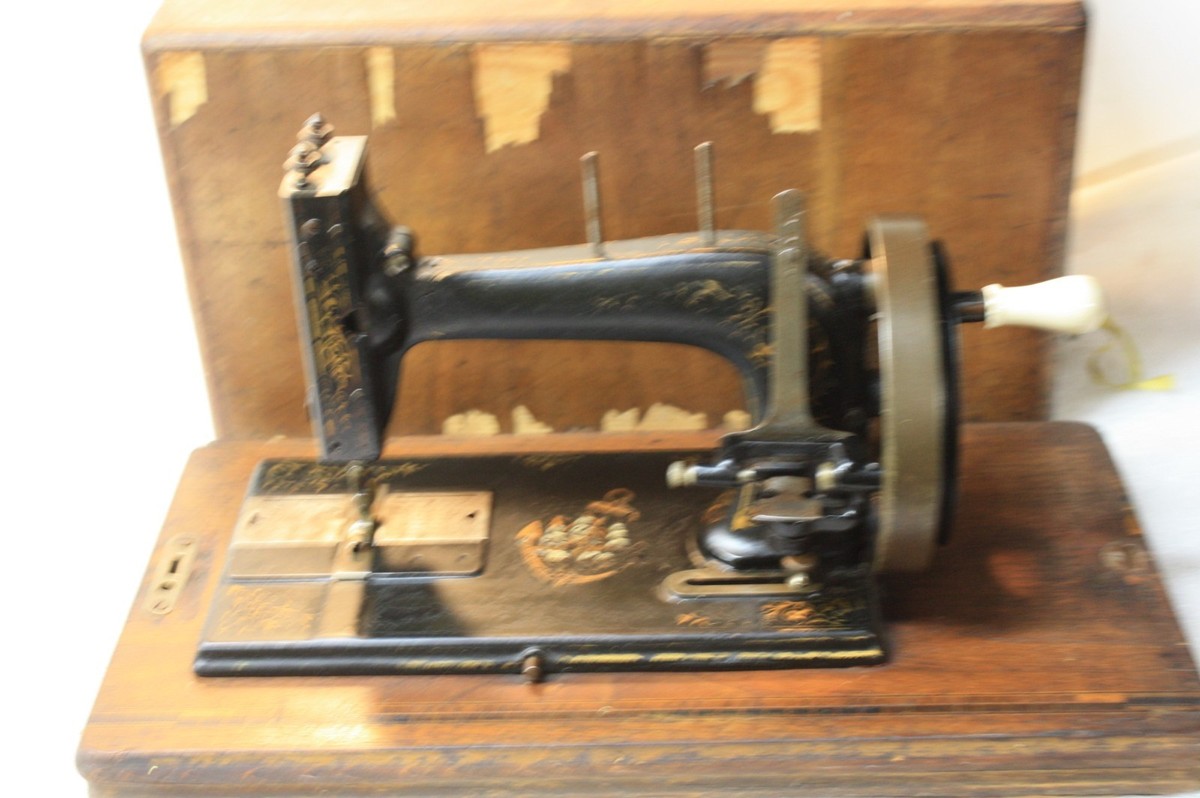 Vintage Westfalia Anker (Hengstenberg) German Hand Crank Portable